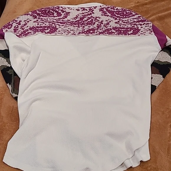 Chic Lucky Brand Cardigan with Camouflage and Purple Accents Size small - Picture 8 of 8